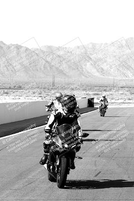 media/Apr-10-2022-SoCal Trackdays (Sun) [[f104b12566]]/Around the Pits/